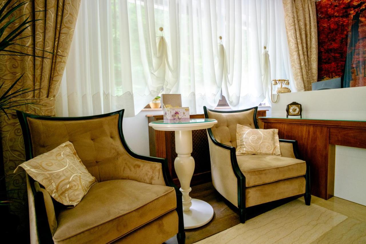 Hotel Poezia Luna Luaran gambar