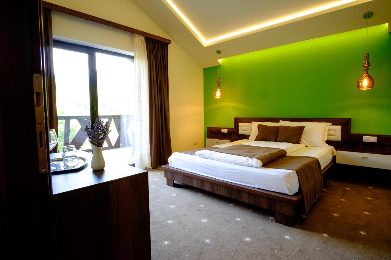 Hotel Poezia Luna Luaran gambar